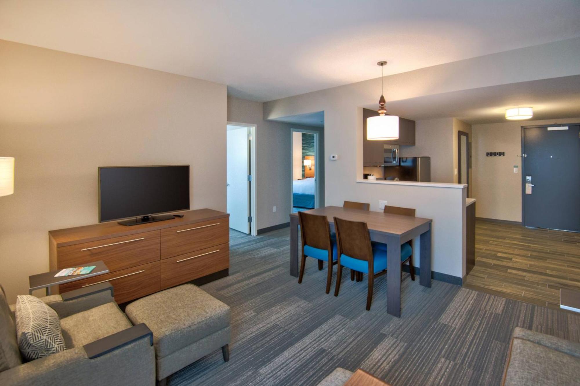 Towneplace Suites By Marriott Miami Airport Exterior photo