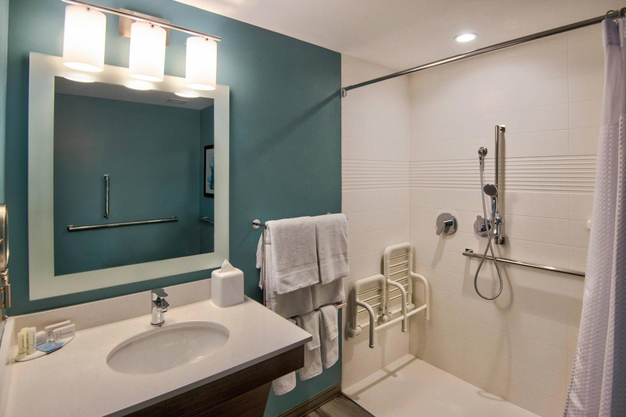 Towneplace Suites By Marriott Miami Airport Exterior photo