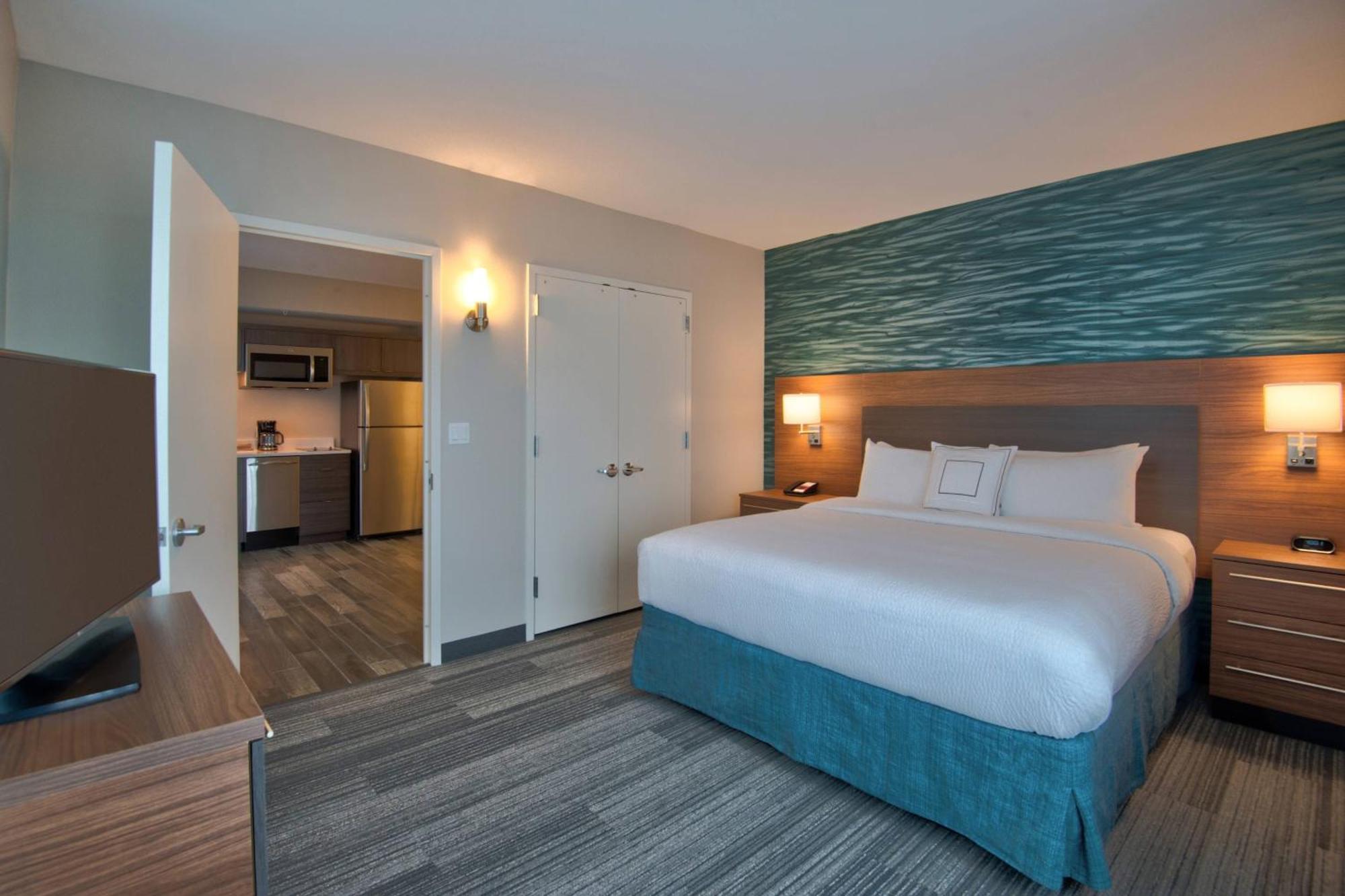 Towneplace Suites By Marriott Miami Airport Exterior photo