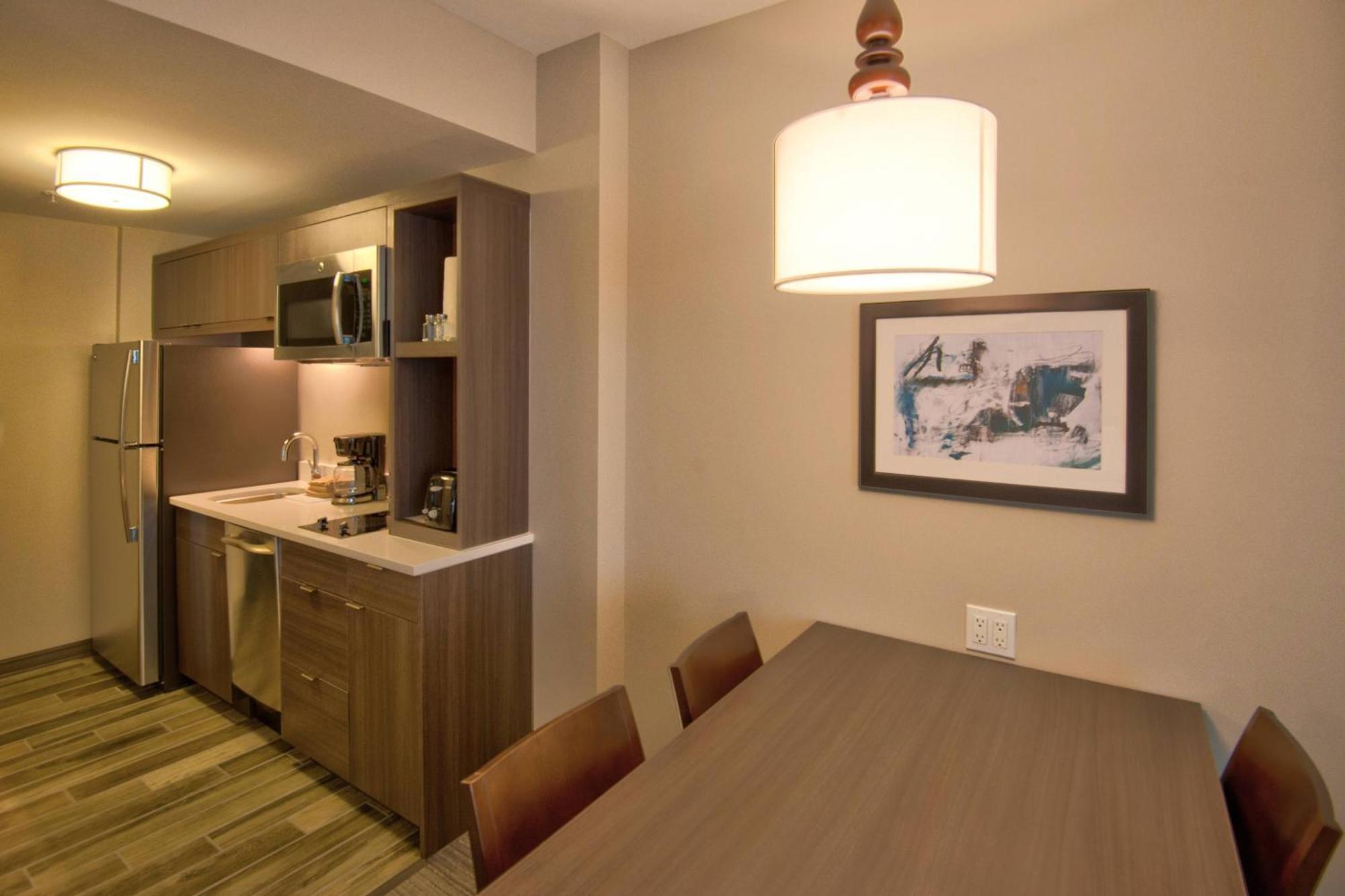 Towneplace Suites By Marriott Miami Airport Exterior photo