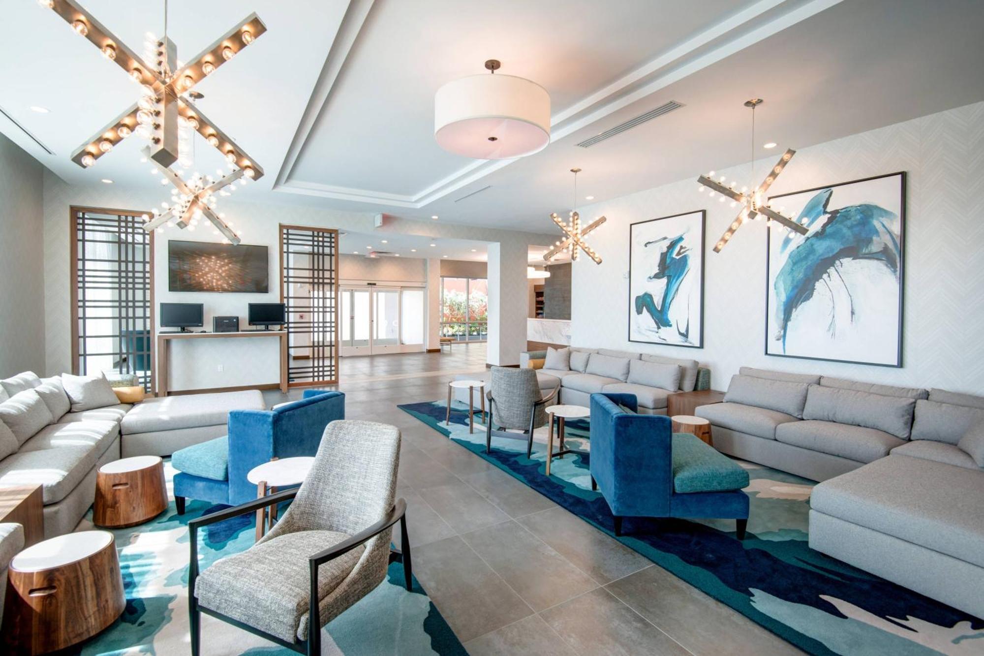 Towneplace Suites By Marriott Miami Airport Exterior photo